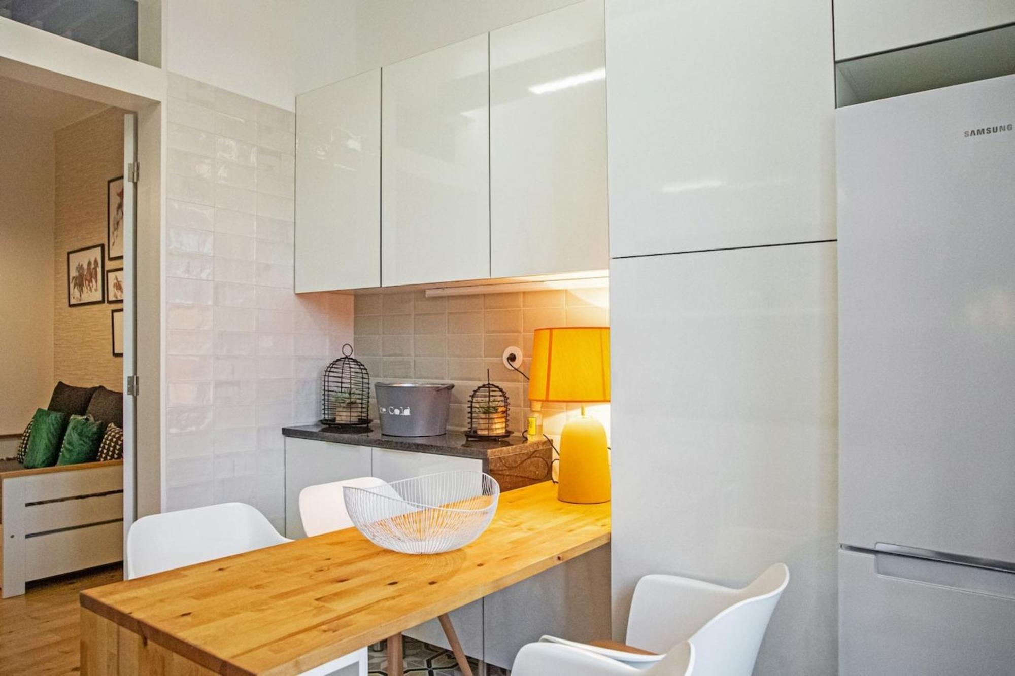 Colourful And Tasteful 2bedroom In Graca Lissabon