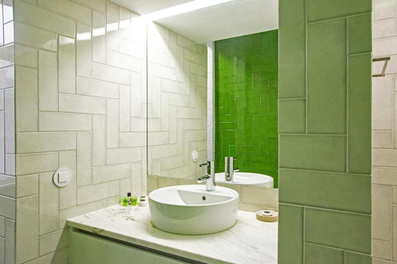 Apartment Colourful And Tasteful 2bedroom In Graca Lissabon